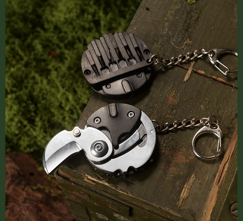 【Throughone】Multi-functional Coin Type Keychain
