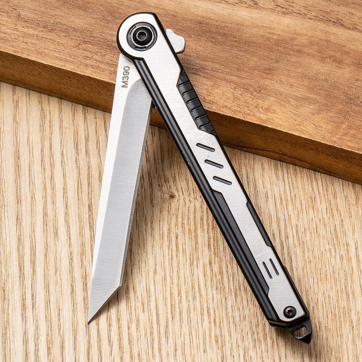 M390 Stainless steel small high hardness folding knife
